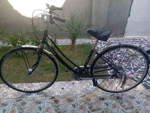 باسكل للبيع السعر ١٠٠ المكان الرميثه ***********
