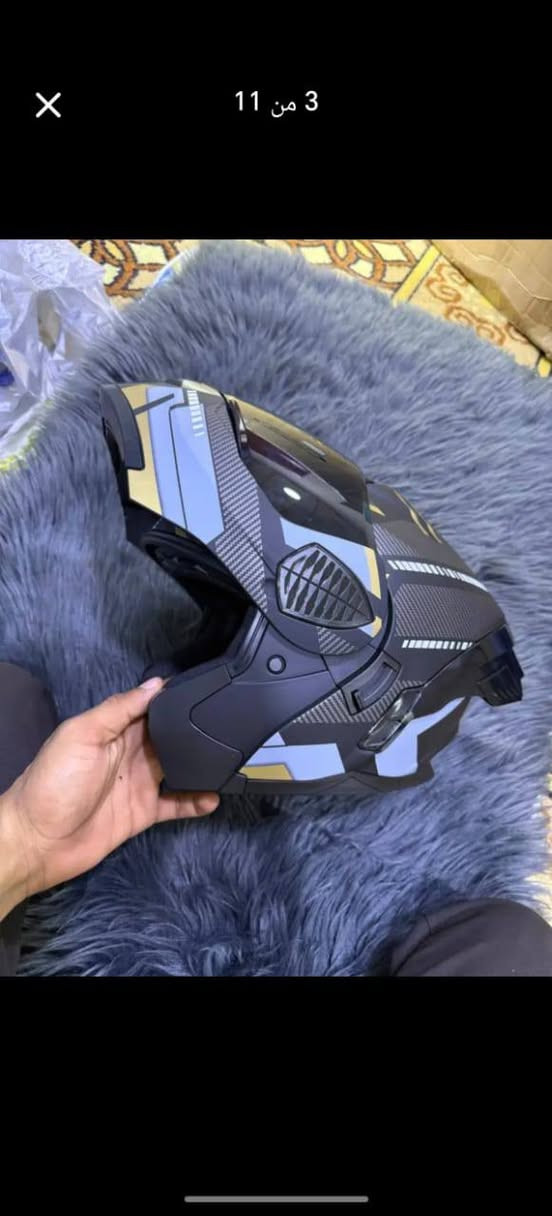 إعلان خوذة نولان (Nolan) 🏍️✨
خوذة رأس أصلية من شركة نولان العالمية، تجمع بين الأمان العالي، الراحة، والتصميم الأنيق لتناسب جميع عشّاق الدراجات النارية.
🔹 الألوان المتوفرة:
أسود مطفي سادة
أسود مع ذهبي بتصميم فخم
🔹 المواصفات:
✔ حاصلة على شهادة DOT و شهادة ECE العالمية
✔ عزل صوت ممتاز يقلل الضجيج أثناء القيادة
✔ مريحة جدًا باللبس ومناسبة للاستخدام الطويل
✔ خفيفة الوزن (1200 غرام تقريبًا) لتقليل الضغط على الرقبة
✔ متوفرة بجميع القياسات
🔹 الخيار الأمثل للسلامة والراحة والأناقة
نولان… ثقة عالمية على الطريق 🔥
يتوفر توصيل جميع محافضات العراق والفحص امام المندوب
بتعليقات مارد
***********
سعر خاص افضل حته لا انحضر
