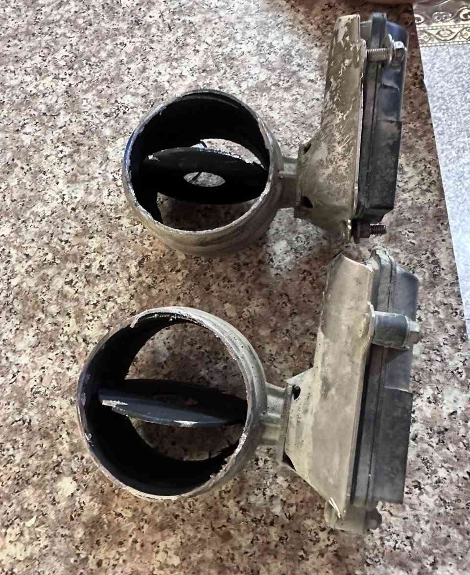 السلام عليكم شباب غراض للبيع

- ايرباك دشبول جارجر 11وفوك ب60
-احزمه طلقات زوج ب50
-عدسه جارجر21 اصلي بلاديه زوج ب100 فاتحهن من سيارتي 
-لد دعاميه تكساس ابيض تخمين8 
-بوابه كزوز مال سكات 21 كاملات وحده منهن ذاينه مكسوره ومثبته بواشرات ب150
- سايد بريك جارجر ب20 
- قواعد بروجكترSXT ب25
-قاعدة رقم جالنجر جديده ب15
- فتحات شباج srt قيم واخذه 
مكاني-بغداد الكريعات ***********
