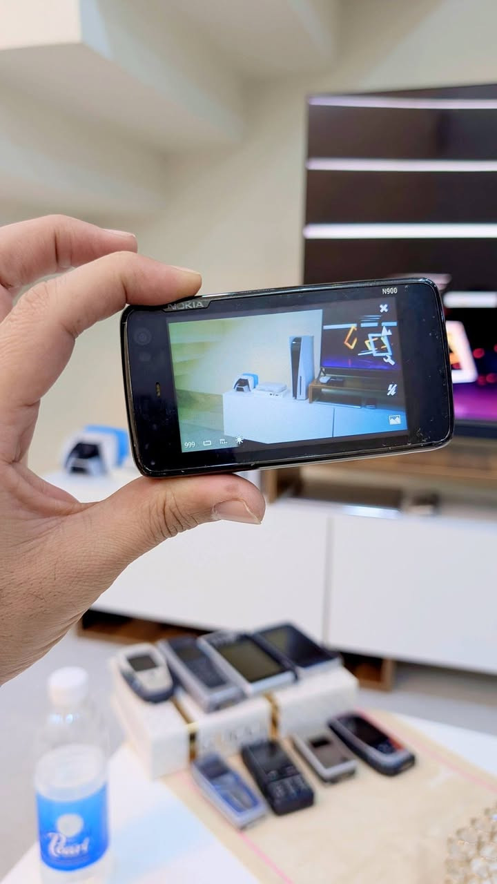 Nokia N900
شغال بدون اي عيب نظافة مبين بالصورة بدون قلم


**إذا كنت صاحب هذا الإعلان وتريد حذفه لأي سبب، رجاءا أرسل رسالة إلى الدعم الفني**