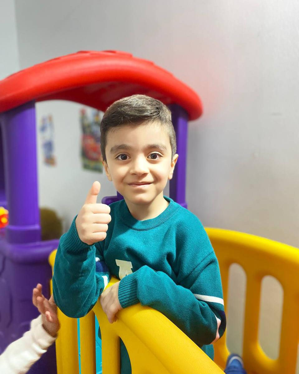 في شهر الخير.. طفلكم في أمان وضيافة غير! 🌙
بمناسبة قرب حلول شهر رمضان المبارك، نفتح أبوابنا لاستقبال عصافيركم الصغار في بيئة مليئة بالحب والتعلم. ولأن رمضان شهر الكرم، قررنا نهديكم هدية مميزة:
• خصم خاص 25% على رسوم التسجيل لكل المنضمين الجدد! 🎁
• ⁠يكون الدوام نظام الشفتات 
• ⁠الشفت الاول الصباحي من ٧ ص-٢ونص م 
• ⁠الشفت الثاني المسائي من ١ل٥م 
• ⁠الشفت الثالث المسائي من ٨م ل١١م 

كما نحرص على تقديم وجبات تغذية صحية يومية (وجبة غداء)متكاملة لضمان نمو صحي وسليم لأطفالنا الأعزاء 🥗🍎

• الموقع: حي الأمير - مقابل مطعم "زيت وزعتر".
• ⁠للاستفسار 
‭٠ ٧٨٧ ٢٨٦ ٠٤٢٠‬

اجعلوا بداية طفلكم التعليمية مباركة في هذا الشهر الفضيل. المقاعد محدودة، سارعوا بحجز مقعد صغيركم الآن!
