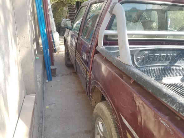 بيكب صيني دبل قماره موديل 2010بسمي رقم بغداد انكليزي سنوييه 30 لسعر45 وبيها مجال ***********. بغداد لكماليه
