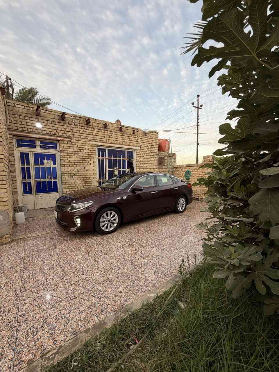 كيا اوبتما 2018 . EX plus
رقم بغداد باسم جاري 

فول مواصفات السيارة 1/1 

-بانوراما قطعتين ثلاث طكات

-بصمه تشغيل بصمه أبواب + صندوق بصمه  

-شاشه كبيره لمس + خرائط بلادي

-نضام ابل كار بلي واندرويد اوتو 

-كامره دواره خلفيه 

-سايد بريك بصمه كهربائي

-نضام اوتو هولد بصمة وتوقف ذاتي

-حساس خلفي بلادي 

-رادارات خلفي أمامي جانبي

-تبريد بيانو شاشه قطعتين امامي خلفي 

-فول تحكم ستيرن جهتين

-تحديد مسار + رادار مانع تصادم ( قيادة ذاتيه)

-كشنات جلد اسود بلادي مدوشمهة فوكا جلد درجة اولى

-كشنات الامامي كهرباء و٣ وضعيات خزن ميموري

-شاشه أعطال بالدشبول

-تبريد وتدفئة بالكشنات الاماميه 

-ويل بلادي قياس 18 

-اربع وضعيات قياده ايكو وسبورت وسمارت وكومفورت

-نظام ترحيب +يدات نيكل اضائه ترحيب عند الاقتراب

-لد أمامي نهاري 

-تطعيم صاج جوزي طوخ بدواخل السيارة 

-مري جانبي شفط + ترحيب تنفتح عند الاقتراب

-بكلايت لد بلادي وصندوق ذكي يفتح عند الاقتراب 

-سستم 9 سماعات ودمام مضخم صوت خلفي بلادي ماركة harman&kardon صوت يخبل 

السيارة وارد امريكي (فقط بنيد مبدل شرط فحص اي خدش من داخل ماكو وموجده صور حادث والفحص )

بدون حادث بدون صبغ بدون ايرباك 

تفحص وين متحب وصور امريكا موجودة

كير محرك كهربائيات كلها كفالة 

مكينه  2400 GDI جداً نشطه وناعمه عل بل

السعر 120وبيها مجال بسيط

مكان السيارة  ذي قار الشطره

***********
