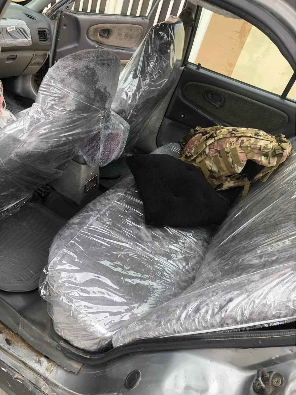 سلاوی خوا لە هەموو لایەک ئەم پڕۆتۆنەمان هەیە مۆدێل ٢٠٠٢ کابرێتەرە موسو بڕاوە بە شەرت واجیهەی لەگەڵە هیچ کێشەی نیە کارەبایی کامل مەزبوتە تازە دوای داگیراوە گێرو مەکینەی بەشەرت دو جام کارەبا بەس دوو دوگمەی ئەوێت گەرمیو تەبرید تەبریدی بەس قایشێکی کۆمپرێسەری ئەوێت لەگەڵ بۆری غازەکانی بەرگە کوشنی تازە  گاعی تازە عەیارەو ڕۆتێکی ئەوێت و پێشەوە لای سەکن سەوتی گراین شەفتی تیایە تەجیل مەزبوت ئێمپیفایەری لەسەرە لیدی بەرقاچی بۆ دانراوە پاتری لۆک تازە گۆڕاوە هەموو شتێکم نوسیوە سعری ١٥ معامەلەیەکی برایانە گۆڕینەوەش ئەکەم لەسەر دڵ گرتن شوێن سلێمانی السليمانية, العراق


**إذا كنت صاحب هذا الإعلان وتريد حذفه لأي سبب، رجاءا أرسل رسالة إلى الدعم الفني**