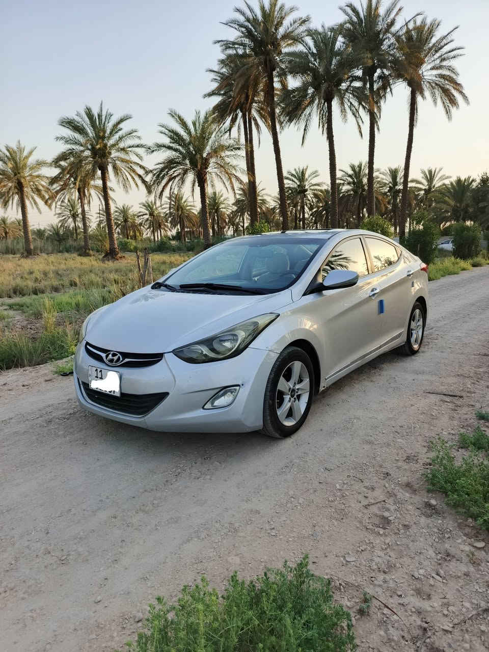 السلام عليكم النترا خليجي فتحه بالقماره كفاله عامه من ضربه وصبغ رقم بغداد انكليزي هزه وسنويه جديده مكينه وكير مكفولات١٨٠٠ دوش تبريد ثلج تخم تاير جديد جاهزه السعر ٩٥بيه مجال العمله   ***********
