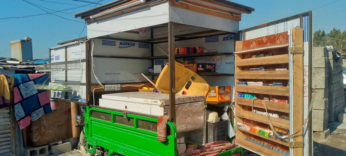 سلام عليكم ستوتة جمرة موديل 2023 محولة كشك بسطية كلها جديدة كهرباء كلها شمعات ونشرات خارج وداخل للبيع السعر 4 ملايين *********** العنوان الدورة شارع 60
