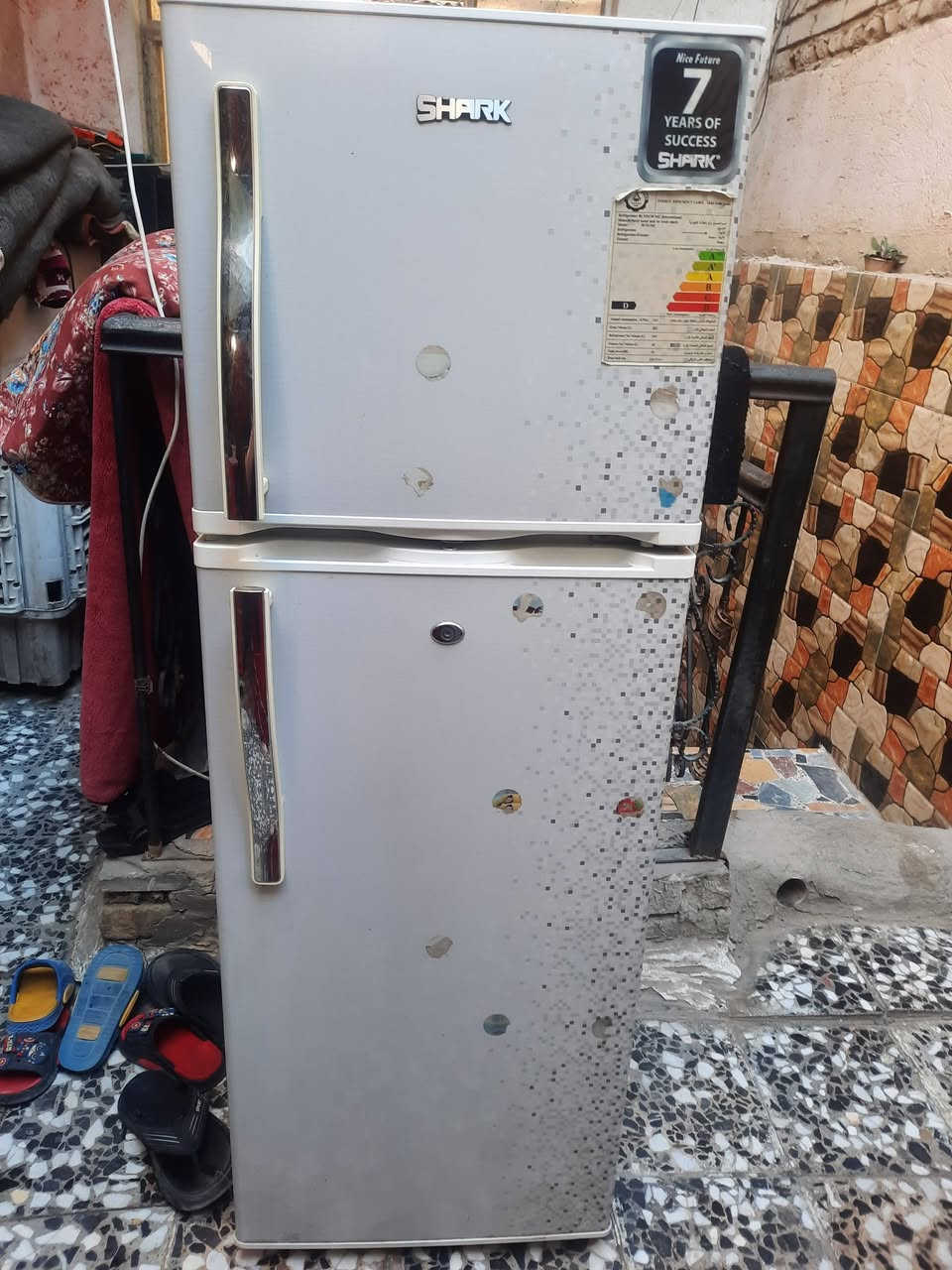 ثلاجه للبيع ماطور عاطل قيم واخذهه كشر نضيف جديده هيه 
مكان مدينه الصدر


**إذا كنت صاحب هذا الإعلان وتريد حذفه لأي سبب، رجاءا أرسل رسالة إلى الدعم الفني**