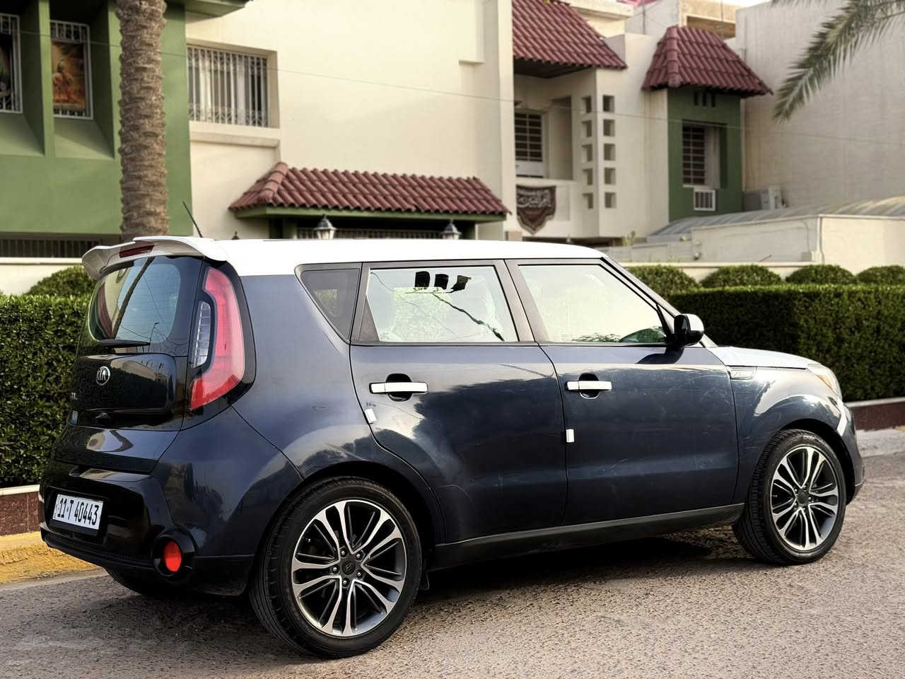 سلام عليكم
سلام وعليكم كيا صول موديل ٢٠١٦ الحادث امريكه بنيد فقط
وهنا بل العراق صار بيه بابين وجاملغ اثر شخط بدون دواخل
وسونار مرفق بل منشور وكلشي واضح كدامك  
فول مواصفات عد الفتحه ولبصمه 
تو كلر يعني قماره بيضه بلاديه 
مكينه ٢٠٠٠  مكفوله
 لاتبخير لاتنقيص مكفوله
شاشه اصليه كامره دواره 
كشن السايق كهرباء 
كشنات جلد اصلي داخل لونين  وبعد بيه هواي مواصفات 
تحكم ستيرن 
ويل جبير 
سياره ماشيه حقيقي ٩٠ الف 
 رقم بغداد نكليزي تحويل ثاني يوم هزه جديده 
سعر (107) وبيه مجال حك جيه
مكاني بغداد الرصافه 
*********** الشراي يتصل
