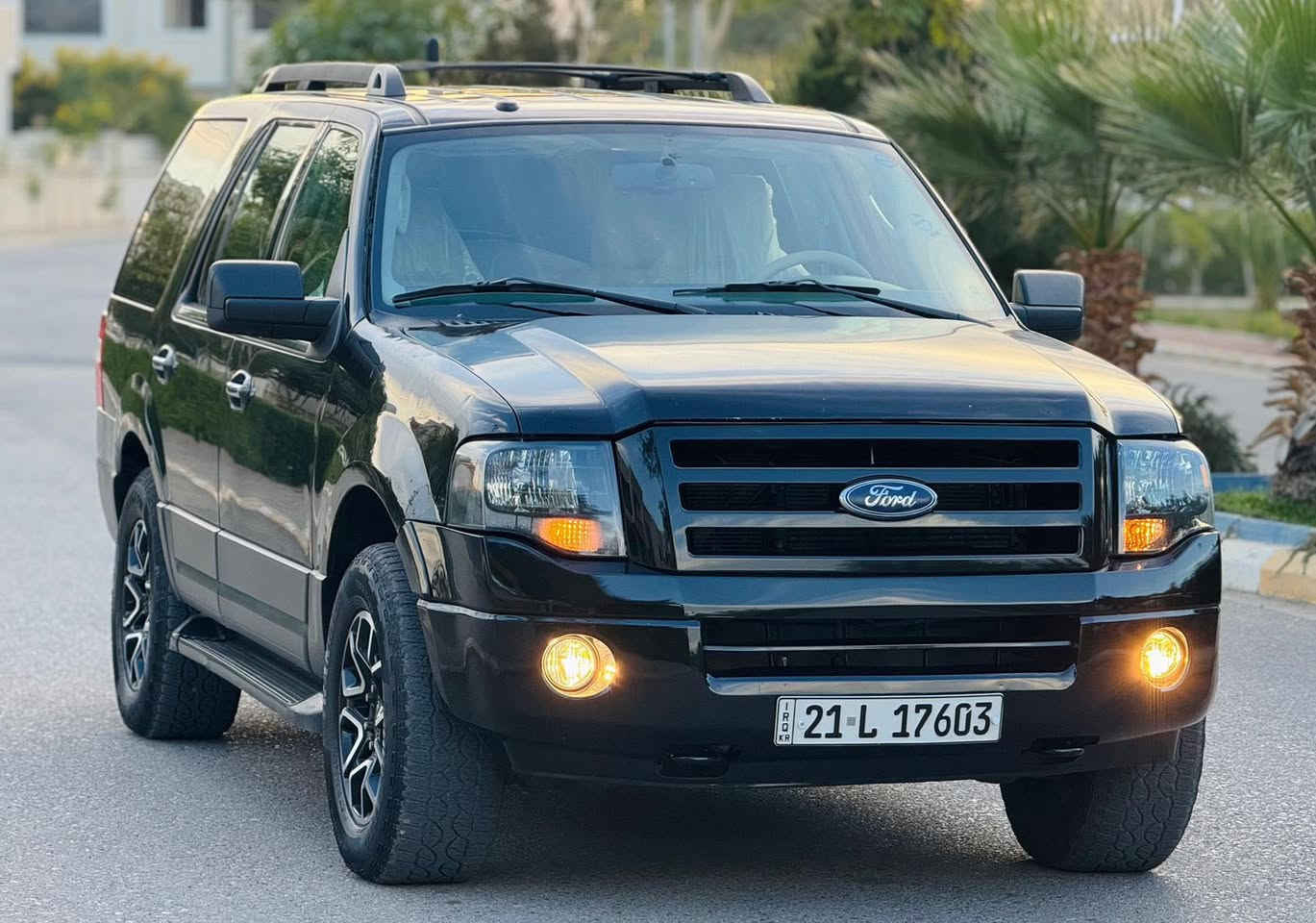 السلام عليكم
من رخصة الادمن
#السعر138$ 
فورد اكسبديشن خليجي شركه نيڤا 
موديل 2014 
للاتصال ***********
 بيه بونيد صبغ وجاملخ كلير بدون اي دواخل 
ابشرط هاي السونار 
ماشيه 100 الف 
على وضع شركه
شاشه  iPad
دواخل اصفر
محرك V8
كير محرك بشرط 
كشنات كهرباء     
وثبيت سرعه    
كاميره خلفي
دواخل بيجي 
كشنات جلد 
طخم تايرات جديده+ ويل لمتد
شرط تحويل و غرامه 
رقم سليمانيه جديد
 سنويه  لحد 2025
عنوان ديالى- خانقين
