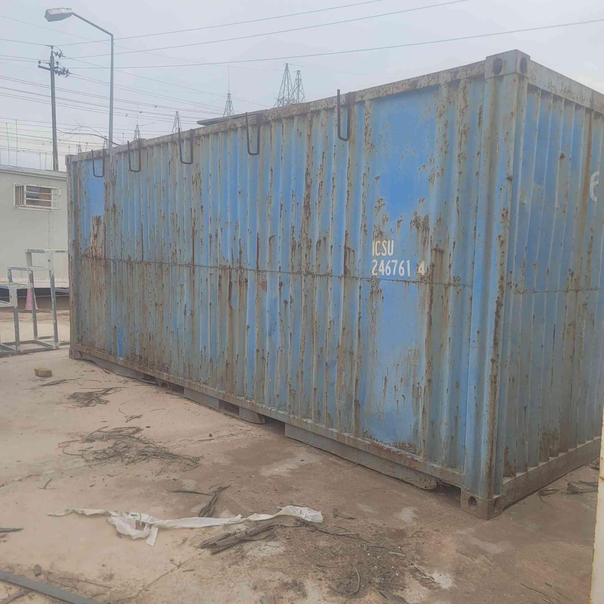 للبيع: حاويات  عدد 2 - قياس 6 متر
نظافة  كما هو موضح في الصور المرفقة
للاستفسار الاتصال 
***********
