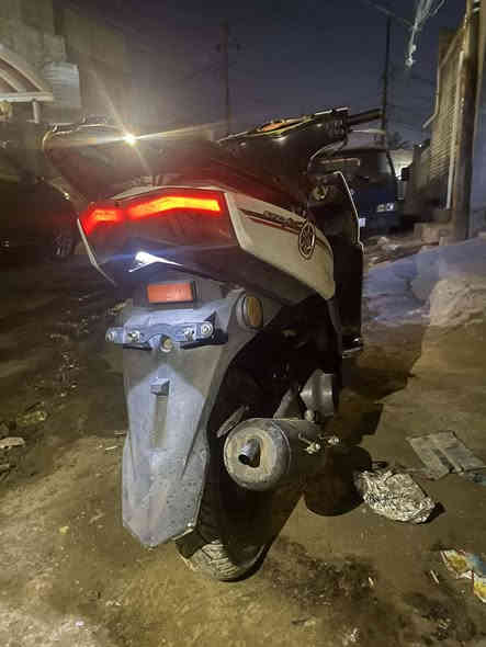 السلام عليكم دراجه سكنس ومكينه ماكس بوشه 55
والكهربايات كله شغاله 
سعر 280 وبيه مجال بسيط 
***********
