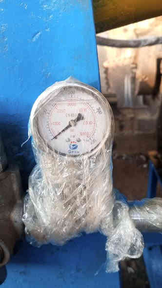 سلام عليكم مكبس عراقي جديد غير مستخدم شغل درجة اولة وسعر مناسب لاتصال ***********
