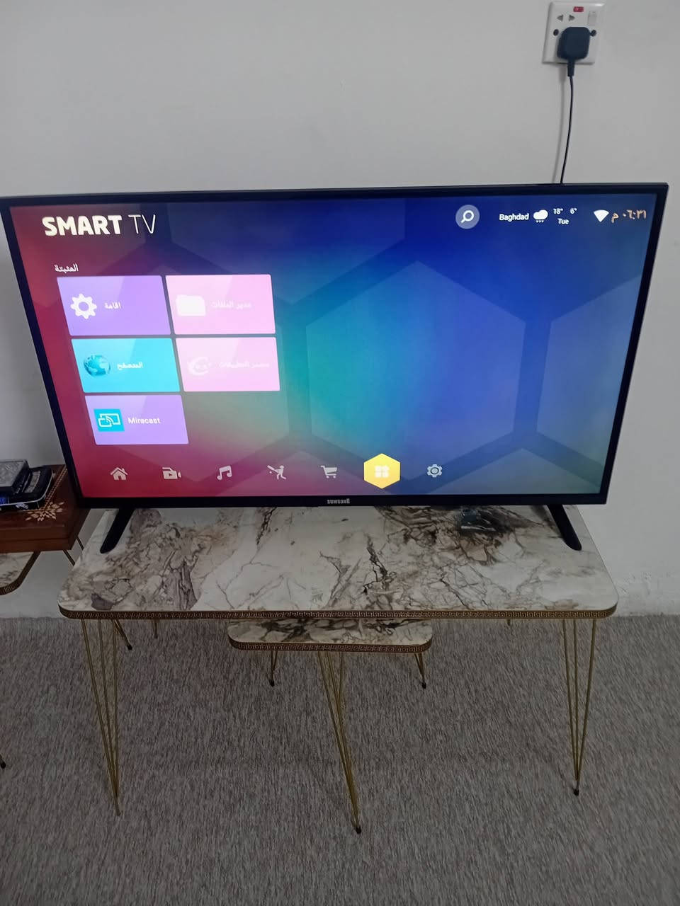 بلازمه للبيع سامسونك نضيفه كلش حجم 43 فقط واقف بيها سوق بلي لازم يم ابو الشاشات ينزلك البرامج الي تحتاجهم سعرها 130 وبيها مجال بسيط 
العنوان البلديات قرب معجنات قلعه لبنان
 التواصل واتساب 
***********
