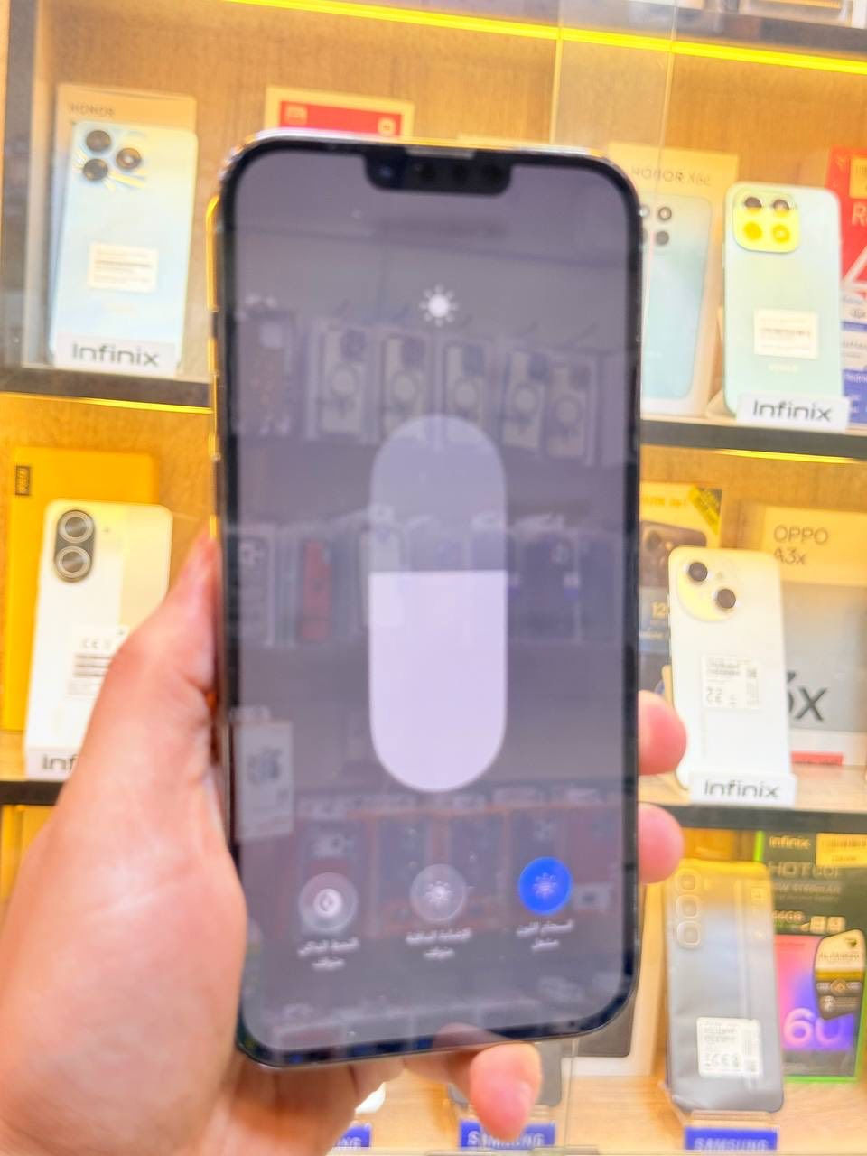 🔥🔥 اقوه عرض حالياً 🔥🔥
ايفون 13 ابروماكس ذاكره 256 بطاريه 93 لون مميز  نضافه 100‎%‎ حاله حال الجديد ممبدل بي شي وتر بروف عل حاسبه كله نورمل وبي ضمان 5 ايام فحص واستخدام نموذج M الاصلي  مكاني بغداد البياع شارع 13 مركز الريس للموبايل 
السعر700 الف 
***********
