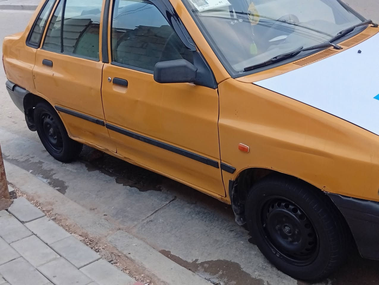 سلام عليكم سايبه الفين و12مصفره حيه وغرامات راعيه بكربلاء مكينه خير من الله حداديه جديده تخم تاير جديد لا ضربه ولا صبخ سنويه الثمانيه وعشرين سعر 27وبيه مجال العنوان كربلاء رقم موبايل *********** للستفار تصال مو شراي لا تعبني
