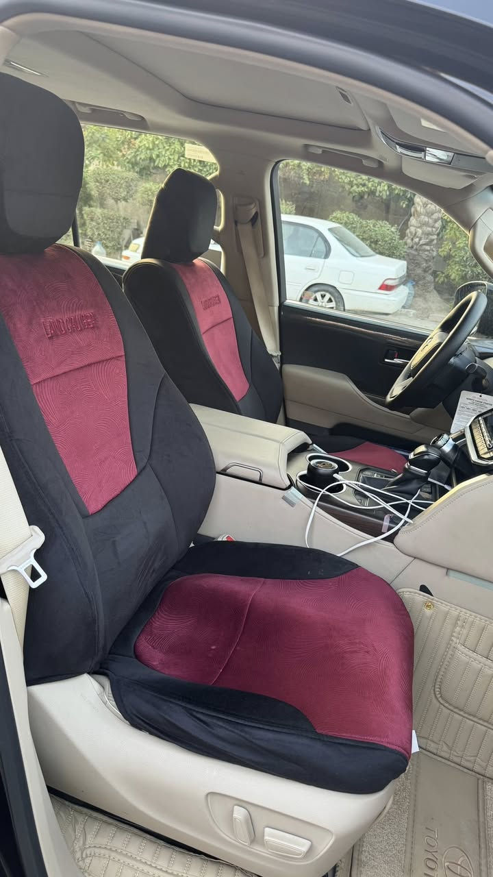 GXR 2023 SAS
ماشية 40000
مواصفات GXR 
كشنات كهرباء وتبريد
كاميرا خلفية
فتحه سقف
ثلاجة
السيارة بلادية بيها مكان بسيط صبغ بالدعامية اثر طخه
دهنها كله بالشركة
مغلفة ppf 
640$
***********
واتساب
مكاني بغداد تحويل ثاني يوم
