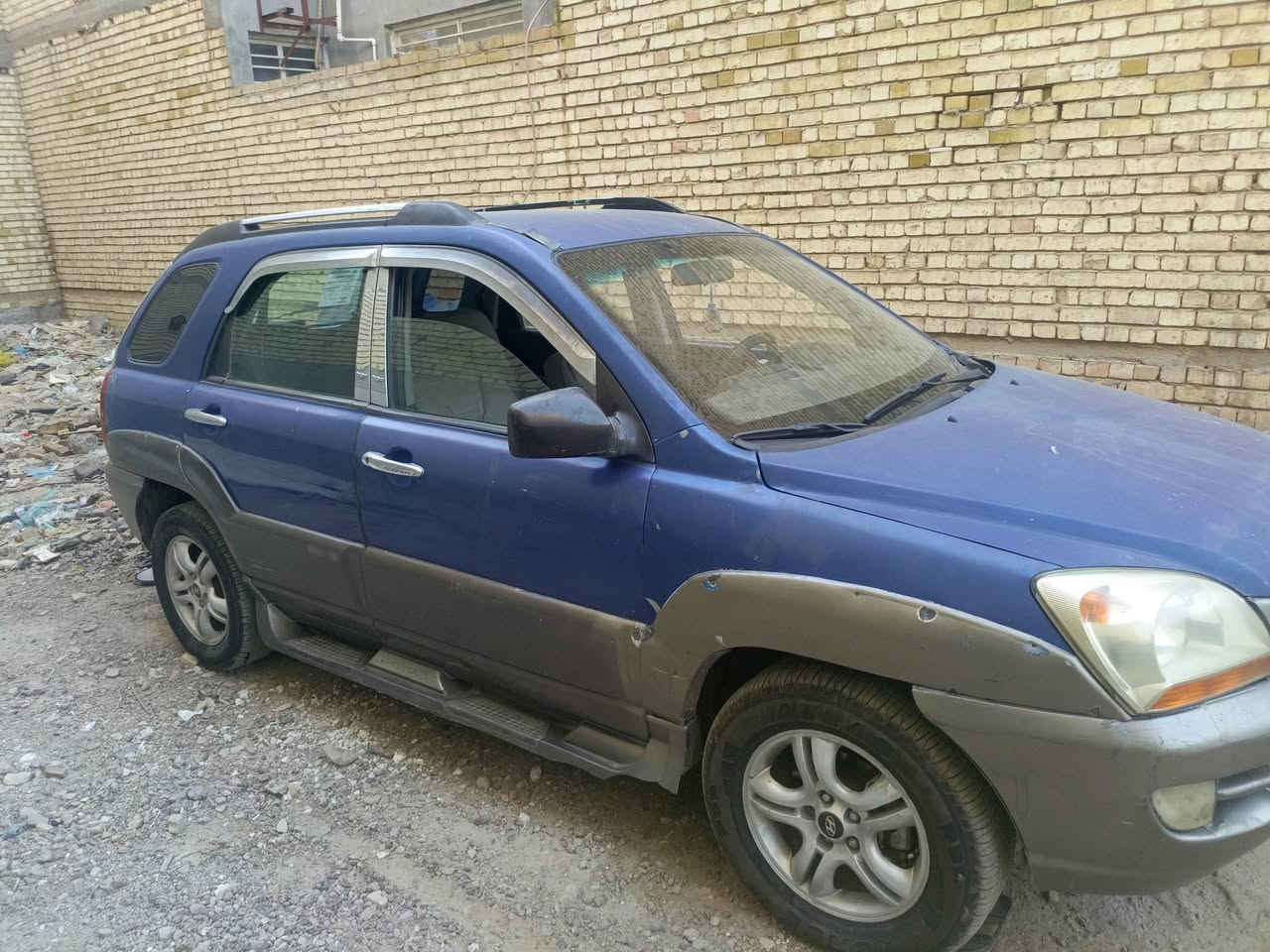 يالله
السلام عليكم اخوان 
تحيه حب واحترام صاحب الكروب. 
سبورتج 2006 . 
تخم تاير كامل نقشه واحده. 
منضومه بازين كامل الاخير نفقص مابيه. 
منضومه تبريد ثلج ❄ .
قايش مكينه جديد اصلي. 
وتبديل صلنصاه من بدايه النهايه جديد . 
سياره جاهزه من كلشي. 
وارد امريكي  . 
سياره برغي ماذب عليه. 
شرط تحويل ثاني يوم. 
مكان سياره بغداد الكرخ 

***********

