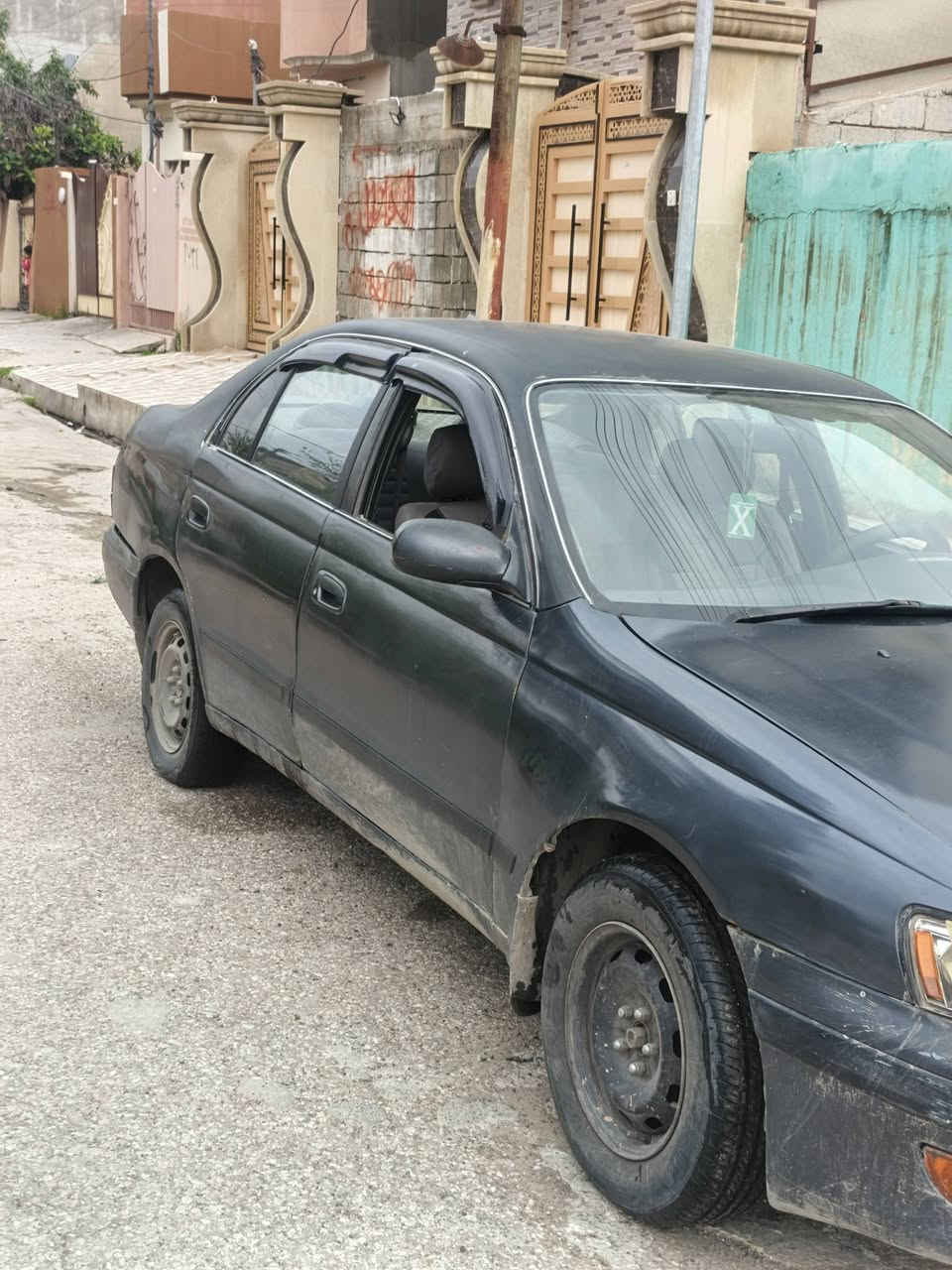 فرخ بطه للبيع موديل 1995 طخم جديد 
كير ومحرك كصه شرط رقم نينوى الاماني
كابون بانزين شرط التحويل طخم تاير جديد 
تبريد شغال كهربايات كلها شغالة
الكشر كدام العين 
***********
***********
