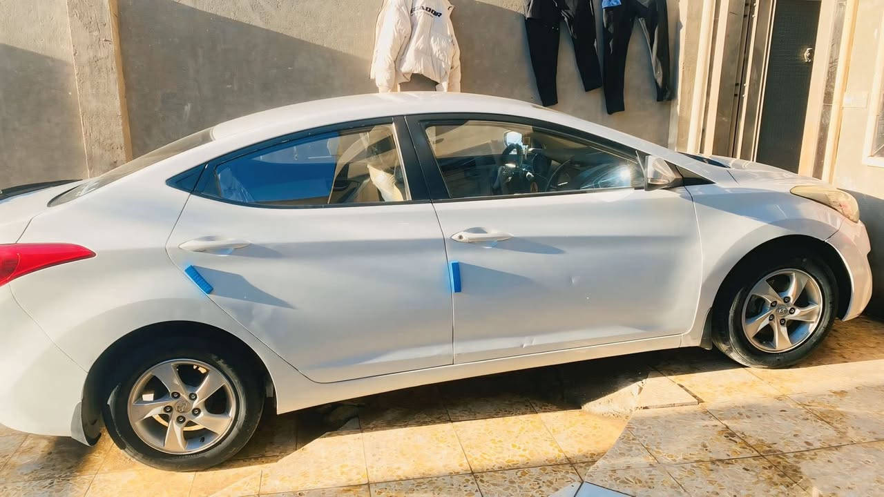 السلام عليكم النترا2012 خليجيه مكفوله من الضربه محرك 1600 “  رقم سليمانيه بسمي مكانها كربلاء ***********
