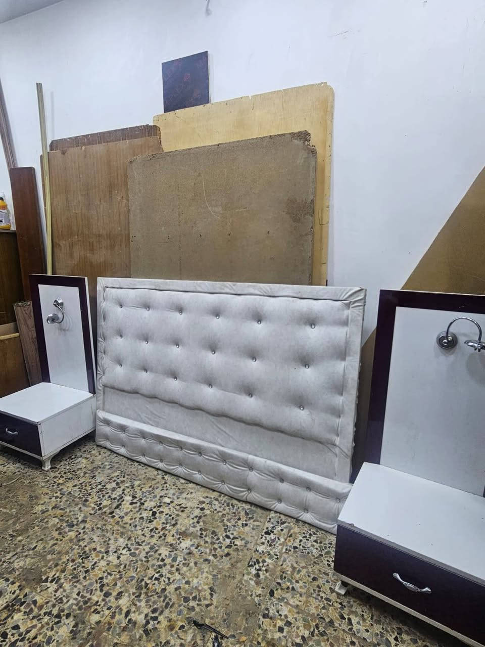 غرفة تركيا ست قطع سعره 350 نظيفة ومابية اي ضرر الالف مكاني بغداد الشعب شارع صحه ديوان يم مستوصف جمعيات لاتصال واتساب فقط ***********

