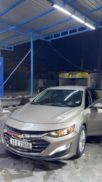 2024  قطعتين صبغ  بيهه شاصي السيارة  ماشيه ٤٠ ميل  07807757775 104$