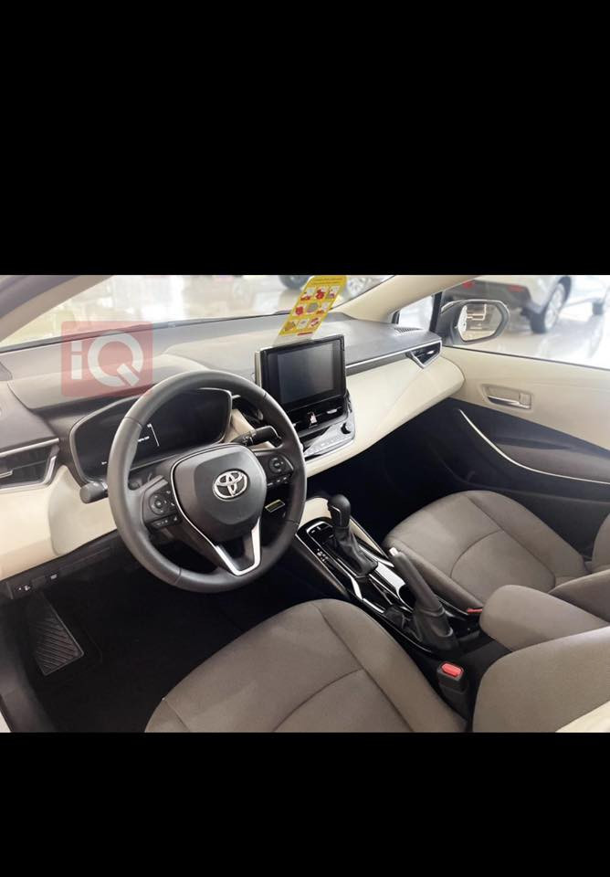 تويوتا كورولا 2025 ياباني
أصلي – شركة ساز

المحرك: 1800 بنزين أصلي
الممشى: 4000 كم فقط
السيارة فول مواصفات
مكفولة كفالة عامة
وكير ومكينة وحدادية وكهربائيات كلها بشرط
السيارة جديدة جداً ونظافتها 100%
المواصفات:
بصمتين
داخل لونين
شاشة ديجيتال
نظام صوت
LED أمامي وخلفي
نظام ترحيب
حساسات خلفية
مرايا كهرباء مع طي أوتوماتيكي
تحكم بالستيرن
منفذ 220
ثلاجة
تبريد مركزي
مانع انزلاق
سياقة ذاتية
مرآة عاكسة
حساسات أمامية
لايتات كهربائية
زينون عالي مع بروجيكتر LED
تبريد منفصل
شاشة نظام قيادة
ويل كب كروم
نيكل كامل بلادي
غراض الشركة (سبير + كتلوك) كلها موجودة

السعر 205 وبيه مجال

مكاني: ميسان العمارة 

للتواصل:***********
