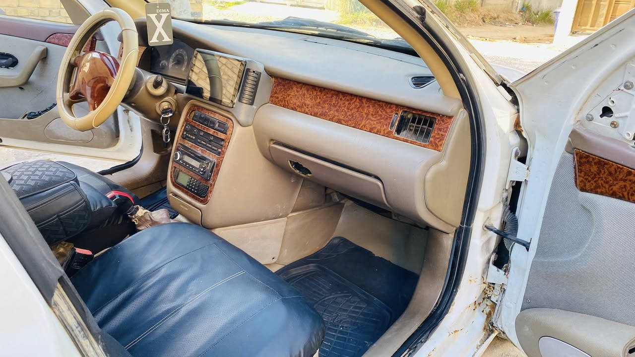 السلام عليكم سمند للبيع 
كير مكينه فرنسي مكفولات 
موديل ٢٠١٠ السياره خير من الله 
رقم قادسيه راعيها ماندله ابيع هل موجود 
السعر ٢٣ ورقه 
مكاني بابل ابو غرق 
***********
