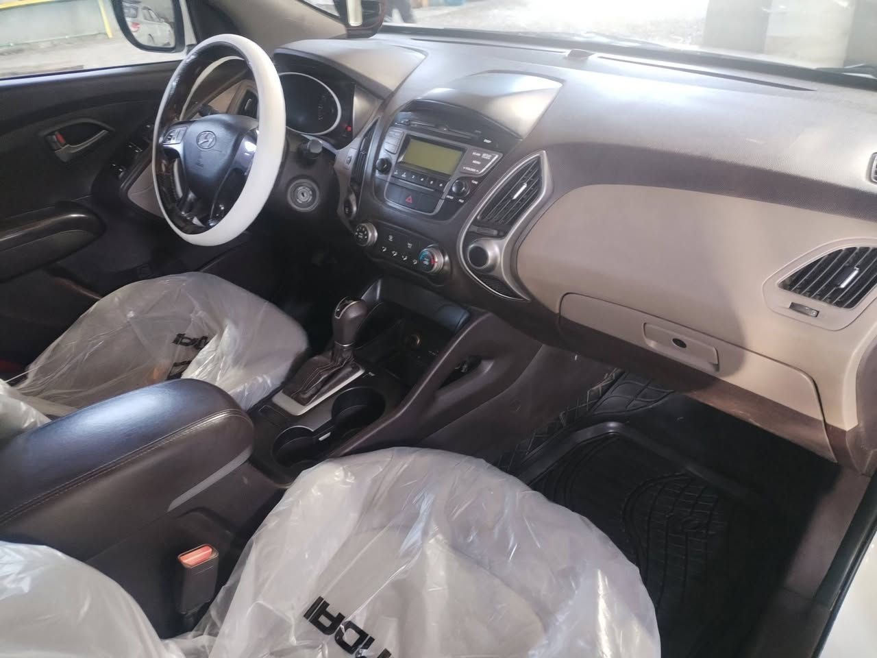 توكسان ٢٠١٤ شكل ال١٦ كفالة عامة
فول لد فول بانوراما جديدة جداا 
ماشية ١٤٠ حقيقي
رقم نجف بسمي
السعر ١٥٥ مكان نجف بيع او مراوس  ***********
