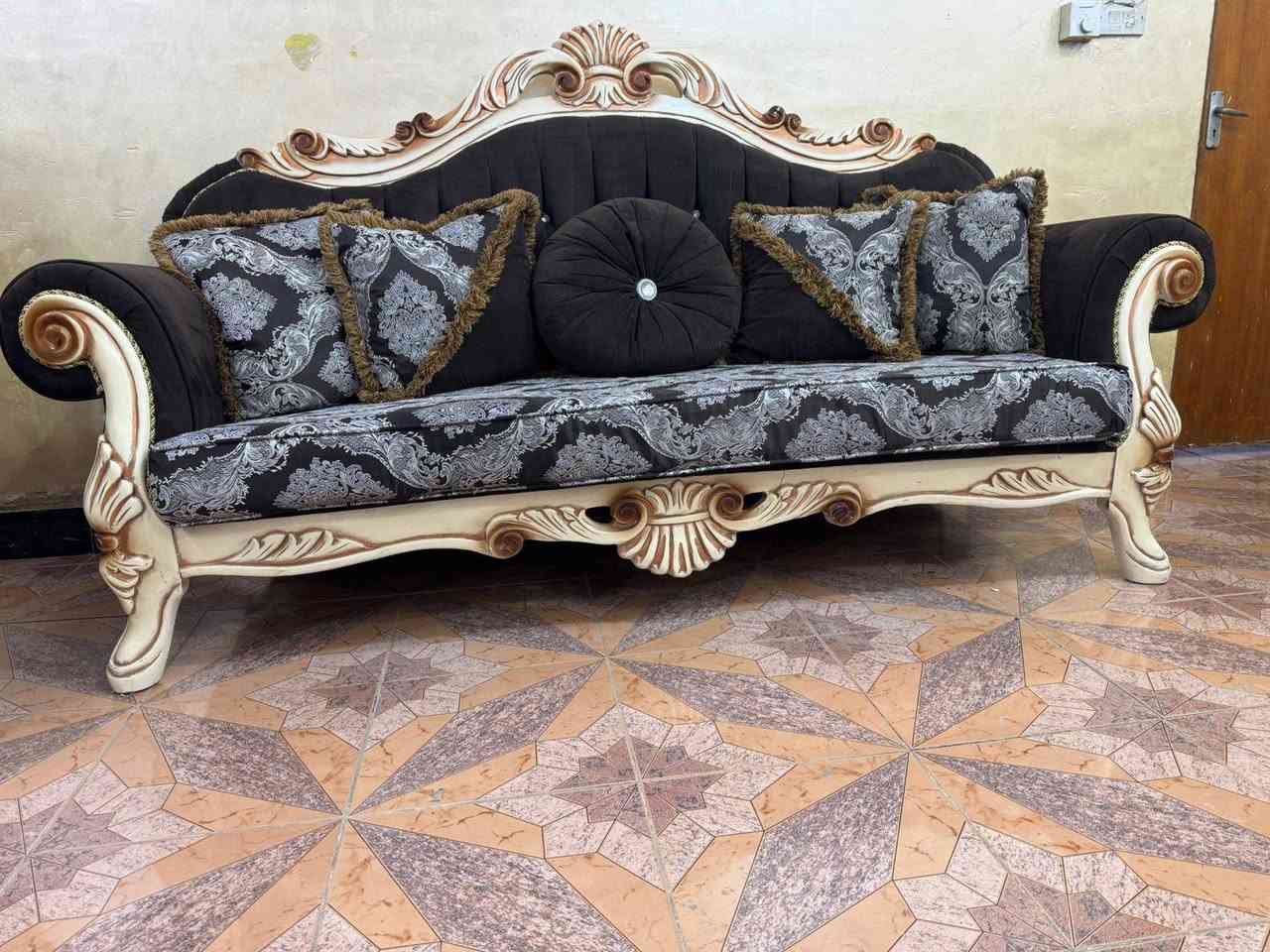 تخم زان تركي ١٠ مقعد اخو الجديد ولا غلطه ***********
