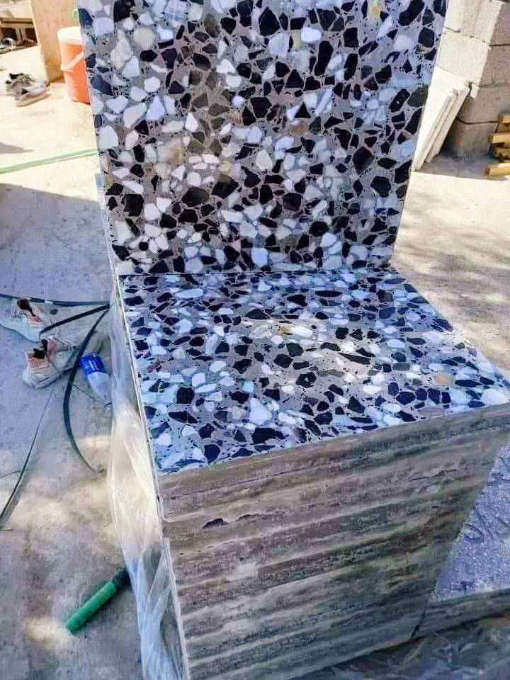 كاشي النجف بسعار مناسبة شغل درجه اولى عالي الجوده ضمان الجوده سمنت ابيض واسود درجه اولى شرط ضمان حي الحرفين خلف البانزين اي ستفسار خاص او وتساب متواجدين 24ساعه *********** النجف, العراق
