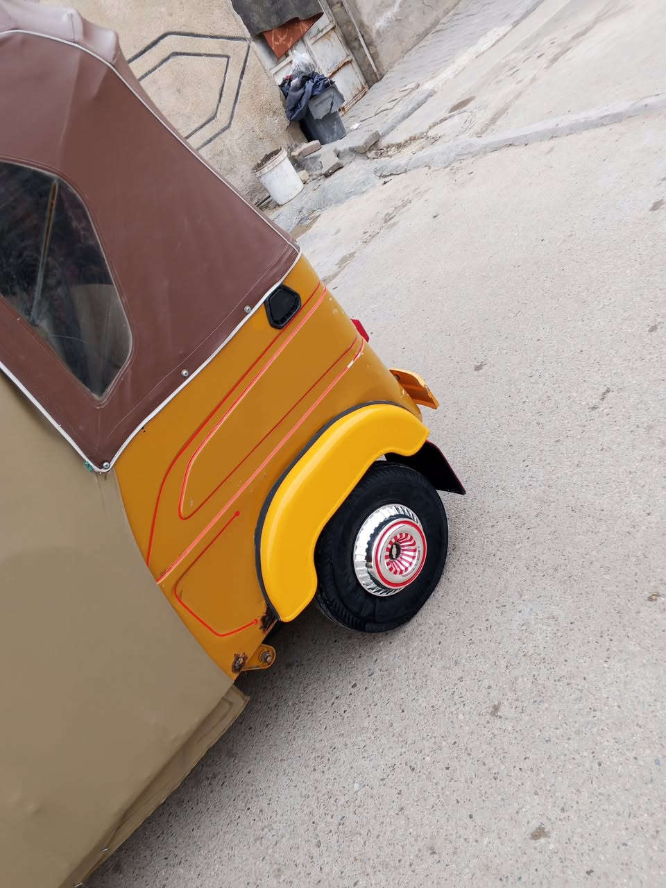 تكتك لبيع عنوان حسينه مال راشديه سعر 7700 وبيها مجال رقم بابل برغي مناقصه ***********شراي خابر وتدلل
