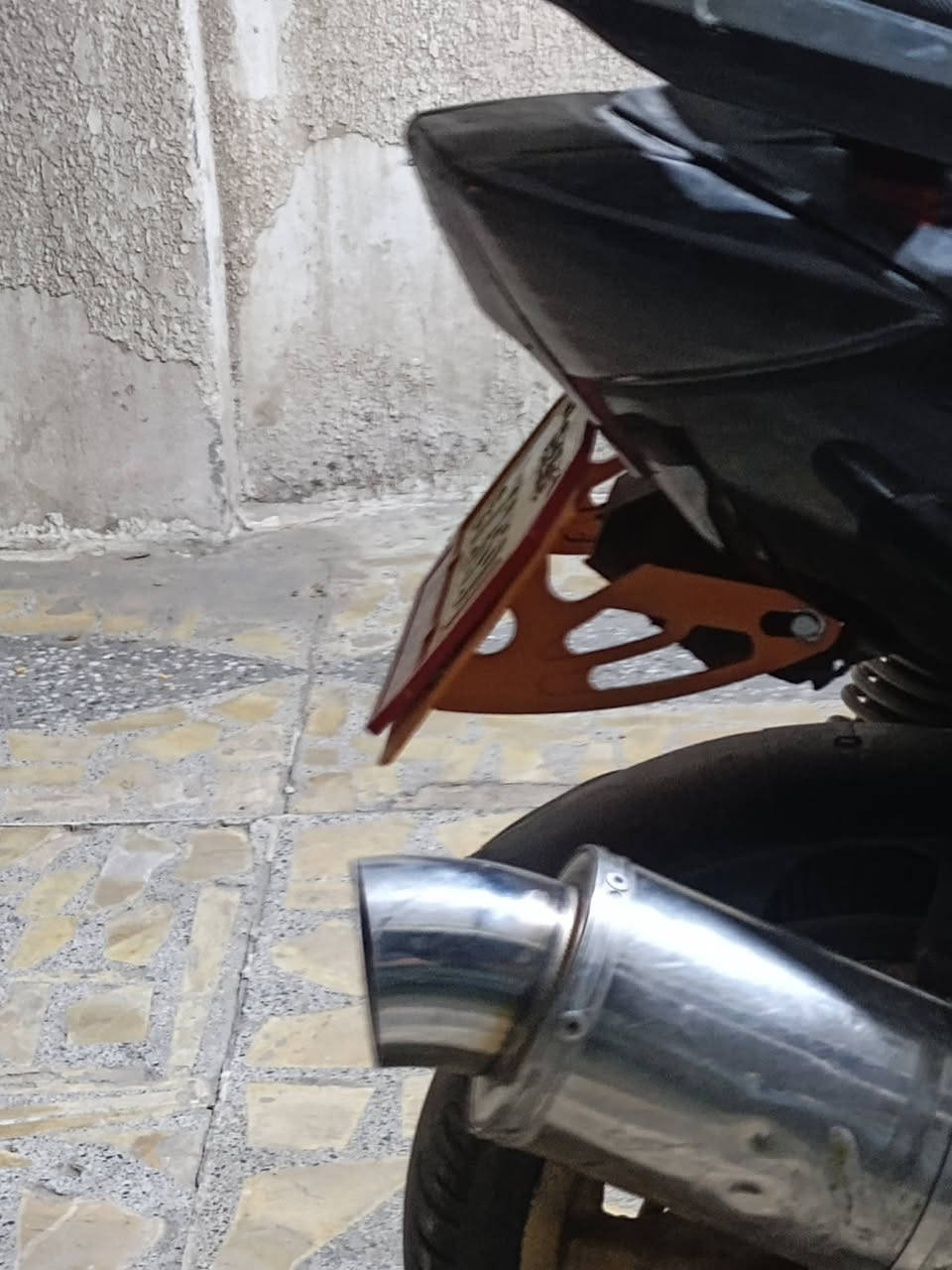 سكنس نثية مكينه مفتوحة بيه كلجات رياضية واكزوز رياضي اصلي للمراوس ب اكزز لو بريز لايت عالي او ثعلب  ملاحظة( الدبل والحصان والاشاير كله موجود) تواصل خاص او واتساب ***********
