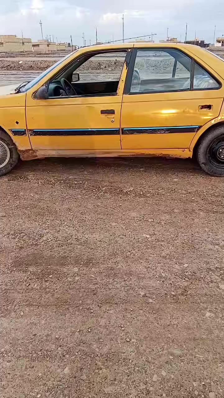 *********** الموديل 2009 السعر 15 وبيها مجال
