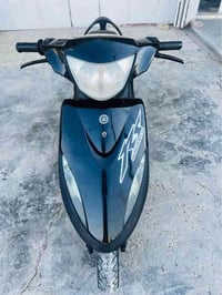 عندي ماكس عدله نضيفه كامله كله شغاله مكينه ناعمه شلعه ومعدل كهربائياته...