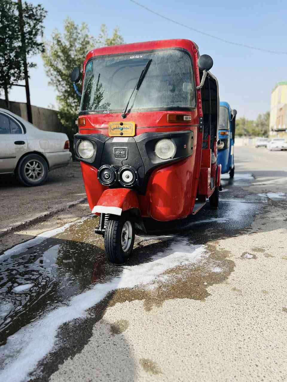 سلام عليكم شباب تكتك 🛺 للبيع نضيفه مكينه ما مفتوحه ولا ضربه ولا صبغ ولا بارد بيهه خياس من جوه معمرينه عله كد شبر 🧡 حلوه مثل ماموضح بل صوره مرقمه رقم وسنويه مديل 2020 لشراي يتصل وماقصر رقم لهاتف 👈🏻***********
