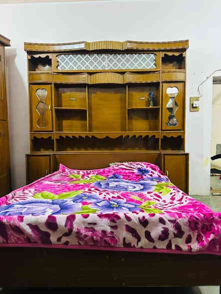 توجد غرفه نوم هودج ثلاثينيه خشب حطاطه السعر 850 وبيها مجال بسيط
العنوان الرمانه منطقه البوعبيد للاستفسار ***********
