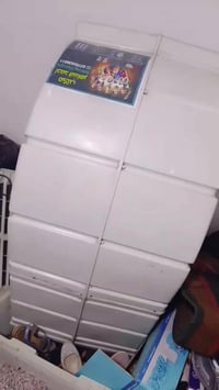 مبردة حجم كبير نظيفة جداً   مع ميز حديد مستعملة موسم واحد   مكاني بغدا...