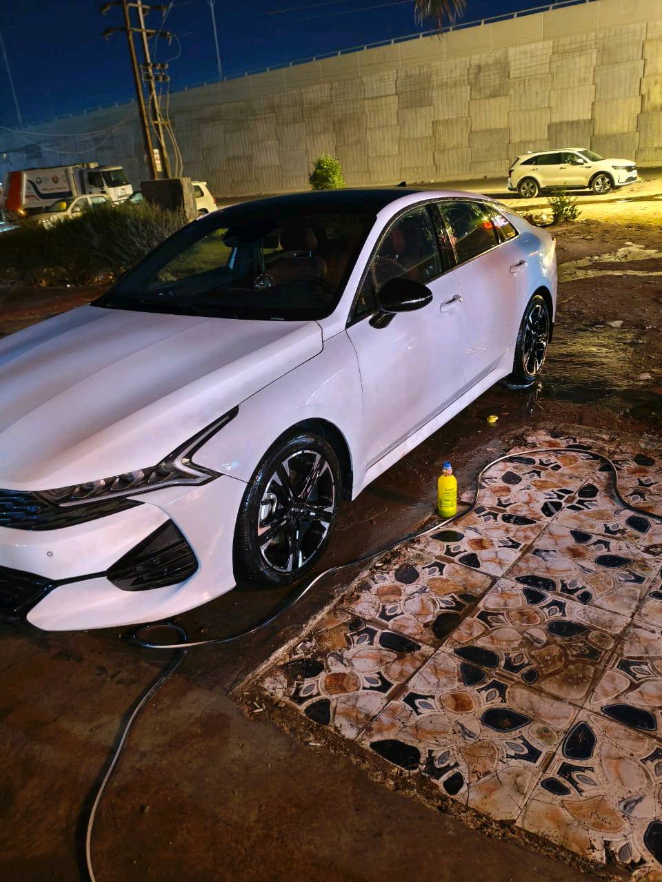 للبيع كيا كي 5 2024 
جي تي لاين كامل مواصفات للاخير 
ماشيه 10 الف 
محرك 1600 تيربو
داخل ماروني 
الحادث كما موضح بالصور 
رقم بغداد هزة جديده تحويل ثاني يوم
مكاني بغداد الزعفرانيه 
السعر 185 ورقه وبيها مجال وشراي يتدلل
رقم مبايل *********** متواجد خاص واتساب***********