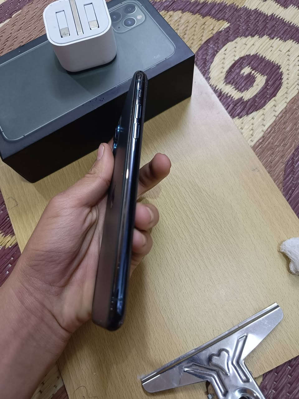 سلام عليكم  لبيع 11برو ماكس نموذجmمبدل فقط بطاريه  سعر 280 وبي مجال باقي تفاصيل خاص او تصال علا هاذا رقم ***********
