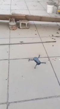 درون HS الارتفاع 500متر  المدى 6 كيلو  بطاريه وحده طيران 35 دقيقه  عند...