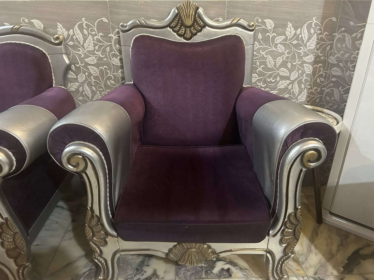 تخم ملكي للبيع، تصميم حلو ومريح، استخدام خفيف وحالته ممتازة. اللي مهتم يراسلني خاص او اني بلخدمه.


**إذا كنت صاحب هذا الإعلان وتريد حذفه لأي سبب، رجاءا أرسل رسالة إلى الدعم الفني**