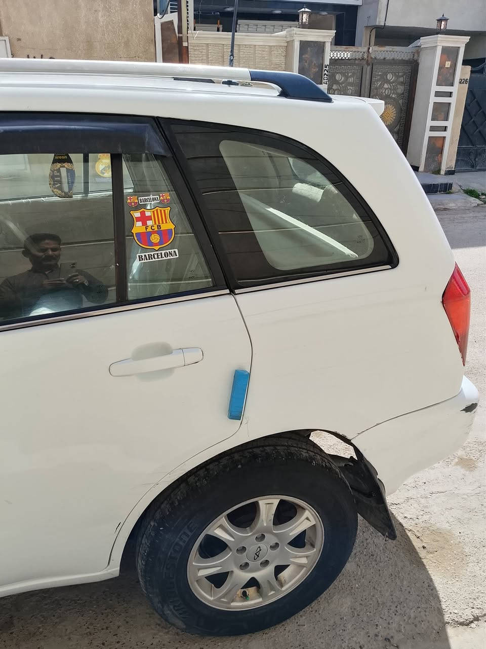 سلام عليكم
تيكو  موديل ١٢مكفولة كفاله عامه كشر محرك كير كورلا  تبريد وتدفئه  فول سياره جديده مال جني رقم انكليزي وهزه جديده السعر ٥٥ وبيها مجال بسيط وسيارة باسمي  العنوان بغداد البياع الشرطه الخامسه هاتف ***********
