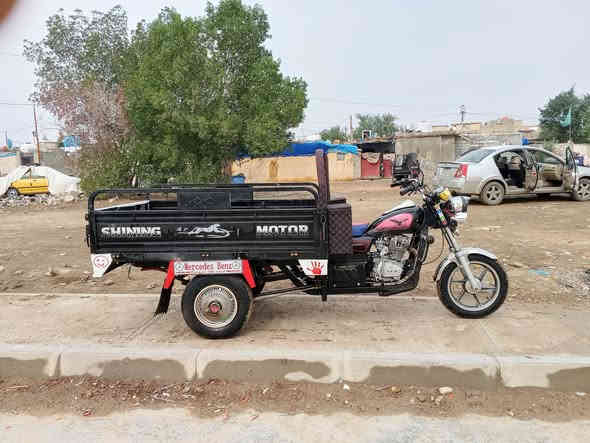 السلام عليكم ستوته موديل 2023 محرك 200 بدي طويل كهربائياته شغاله وخير من الله اوراق كامله العنوان بغداد حي التراث مليون وستميه وخمسين رقم الوتساب ***********
