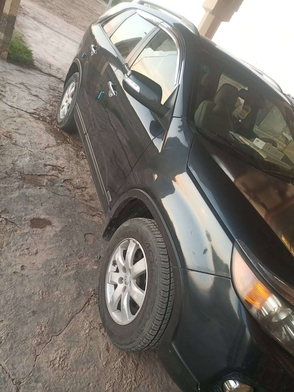 السلام عليكم 
سورنتو للبيع فقط 
الموديل 2012رقم بغداد 
حادثها مرفق ب السونار رش فقط بدون معجون امريكي سرقه جاملغ 
السعر 120وبيها مجال للشراي 
رقم الهاتف.***********
