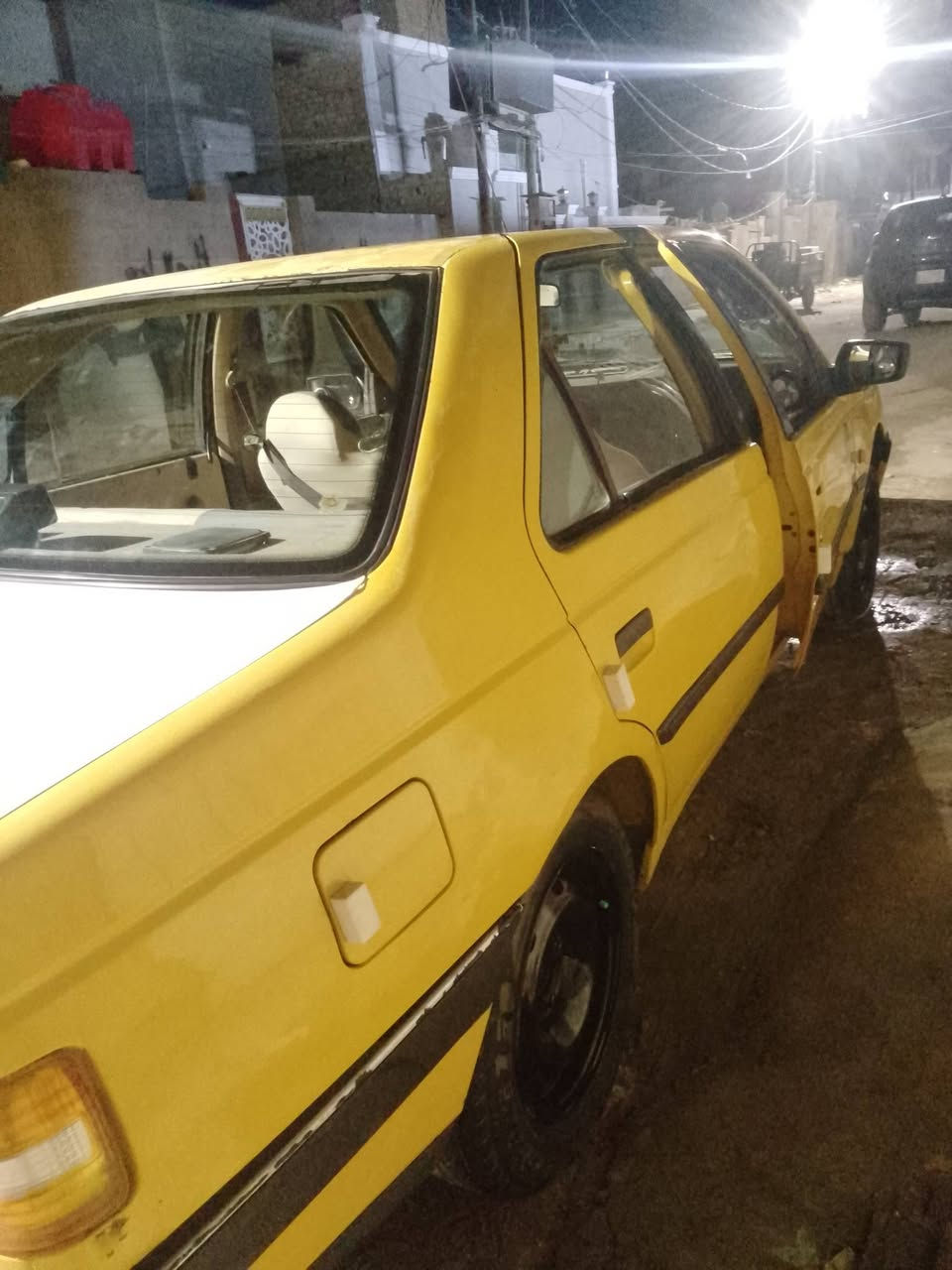 سلام عليكم بيجو. 405للبيع 2010 كير مكينة تبريد تدفئة كلة شغال عوزهة ترتيب بسيط دواخلهة جديدة بيجي  السيارة احلى من الصور سنوية لل2027 ب27وبيهة مجال *********** مكاني نجف كوفة
