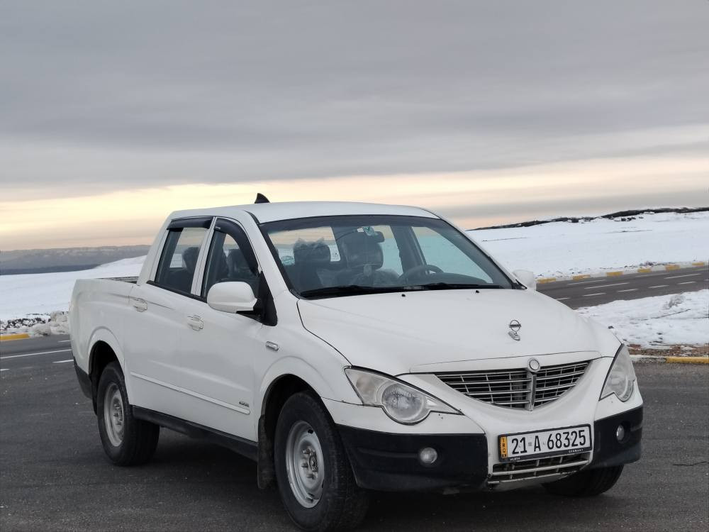 سانیۆنگ مۆدیل2011 دەبل ئەکسل
سەنەوی و هەززەی تازەیە
گێڕ عادی گێرومەکینەو ئەکسل بەشەرت 
پێنج پارچەی بۆیاغە پشت و پێشی لێدرانی نیە
توندوتۆڵە بێ مەسرەفە
نرخی 78 وەرەقەومەجالێکی کەم 
***********ڤایبەر وەتس ئەپ
***********لەشاری کۆیەم كويسينجاك, أربيل
