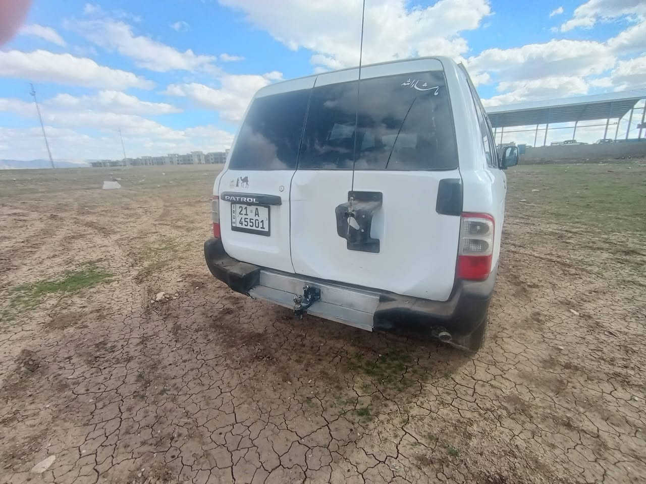 پەتڕۆڵ مۆدیل 2002 ڕەقەم سلیمانی تەحویل غرامە بەشرت ..ماڵی دۆست  گیڕ مەکینە ئەکسل دەبڵ ئەکسل بەشرتی سەت فیتەر ..شانی سەقفی پیشی دوای بێ بۆیاغ نوکەدەرزی لیدرانی نیە ..حیزام بۆیاغە ..غازوبە نزین  ..    شوین چەمچە ماڵ 66گڵاو مجال پارەی علوجێ ..***********  ***********
