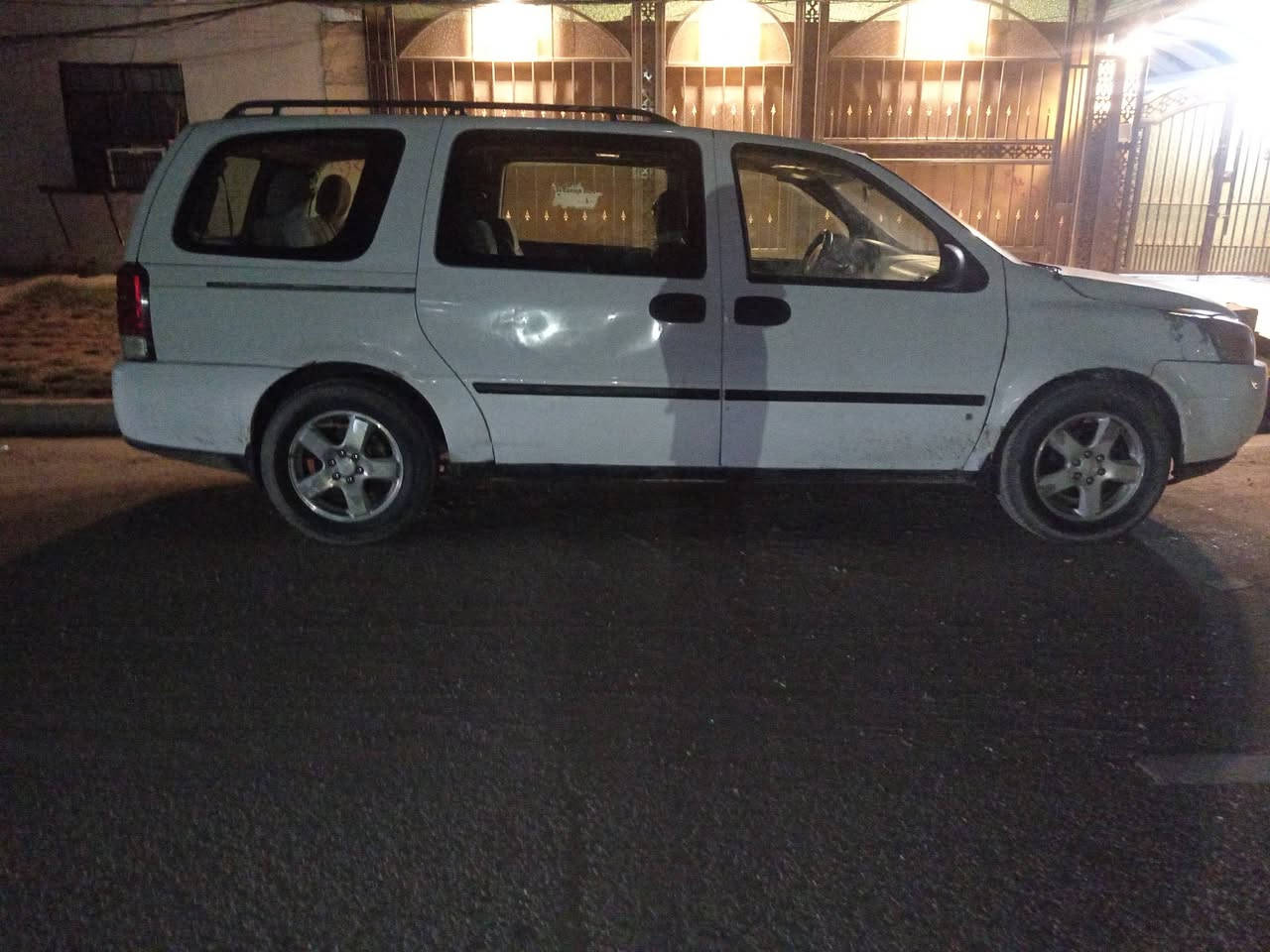 سلام عليكم بلندر ٢٠٠٧للبيع او مراوس رقم نجف سيارة حلوة وخير من الله 
سعر ٥٥
الرقم. ***********
مكان كربلاء
