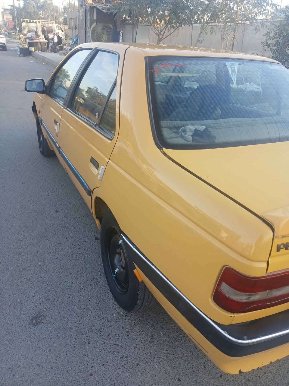 الرقم:***********
الموقع:بلديات 
السعر:32وبيه مجال بسيط بغداد, العراق
