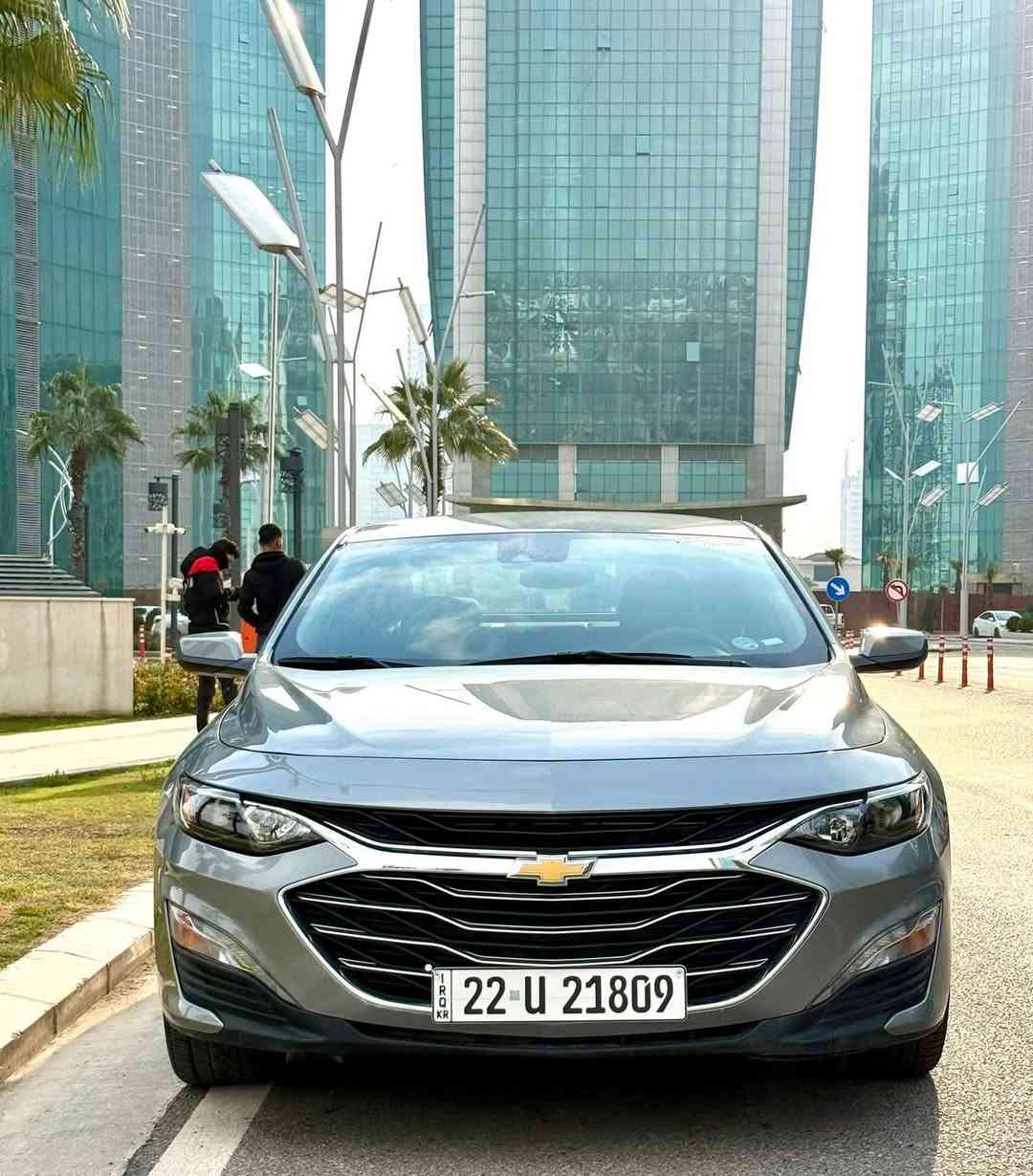 السلام عليكم
شوفرليت ماليبو 
تسجيل جديد رقم اربيل
موديل : 2023
سعر : 127 ورقة وبيها مجال 
وارد : امريكي
اللوان : سلفر
السيارة مبدل بيها جاملغ يسار امامي وشوية بارد بلباب 

المواصفات  LT
عداد المشي 33 الف
ويل بريمير بلادي
شاشة كبير لمس
كاميرا
ابواب  بصمة
بصمة تشغيل 
تشغيل عن بعد 
هاند بريك بصمة
اوتو هولد 
اوتو ستارت  
رادار امامي (تحديد مسار)
‏‎رادار جانبي (نقاط عمياء)
‏‎رادار خلفي (التحذير من الاصطدام)
.
مكان سيارة صلاح الدين تكريت
رقم الهاتف ***********
